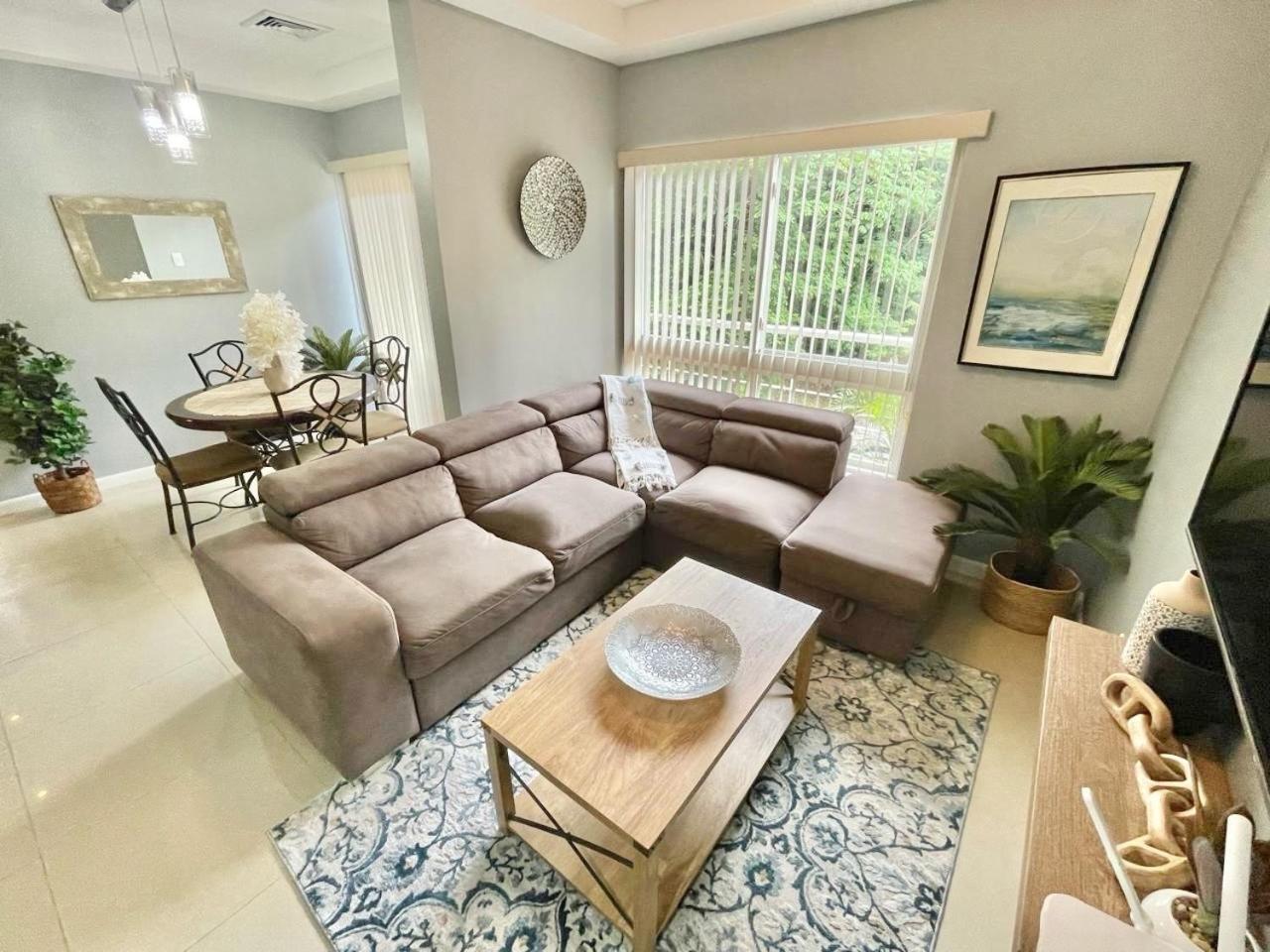 Modern 3 Bedroom Condo In Private Community #8 Petit Valley Luaran gambar